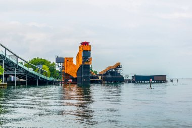 Bregenz, Avusturya 'daki Constance Gölü / Bodensee üzerinde yüzen sahnenin görüntüsü