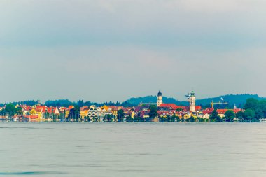 Alman şehri Lindau 'nun Panorama' sı Bregenz, Avusturya 'dan Bodensee Gölü' nde yer almaktadır.