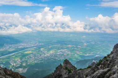 Furstensteig yürüyüş parkurundan Lihtenştayn 'ın hava görüntüsü.