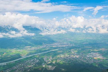 Furstensteig yürüyüş parkurundan Lihtenştayn 'ın hava görüntüsü.