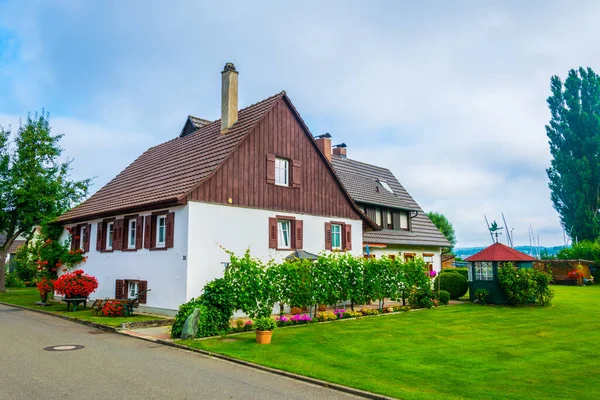 Гарний Будинок Побудований Стилем Традиційної Архітектури Острові Райхенау Німеччина — стокове фото