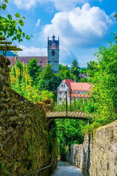 Dik bir merdivenden eski kasaba Avusturya 'ya giden Bregenz' in hava manzarası.
