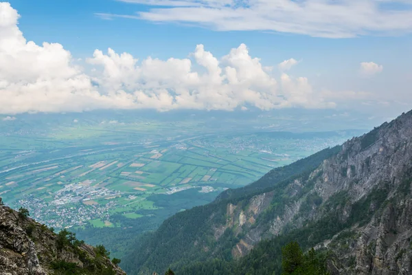Furstensteig yürüyüş parkurundan Lihtenştayn 'ın hava görüntüsü.