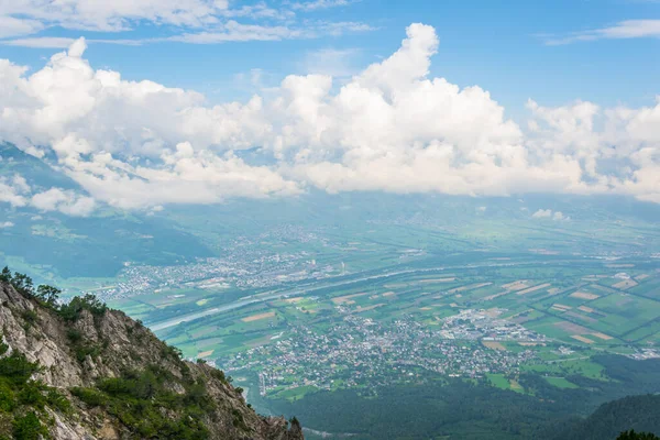 Furstensteig yürüyüş parkurundan Lihtenştayn 'ın hava görüntüsü.