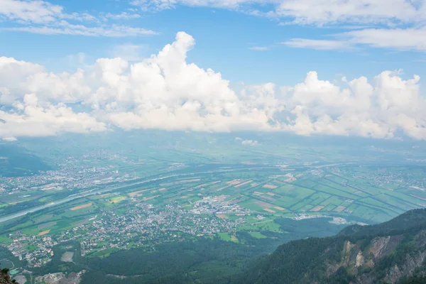 Furstensteig yürüyüş parkurundan Lihtenştayn 'ın hava görüntüsü.