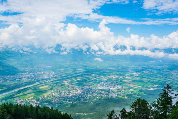 Furstensteig yürüyüş parkurundan Lihtenştayn 'ın hava görüntüsü.
