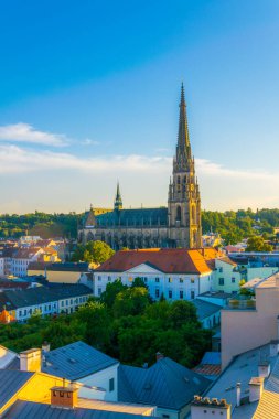 Linz cityscape ile yeni bir katedral, Avusturya