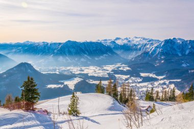 Avustralya 'da Bad Aussee' nin kayak yamaçlarında