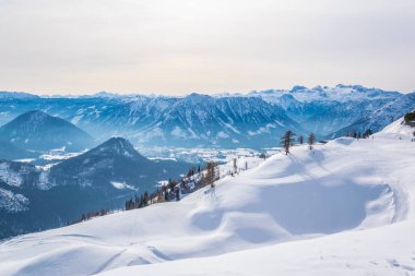 Avustralya 'da Bad Aussee' nin kayak yamaçlarında