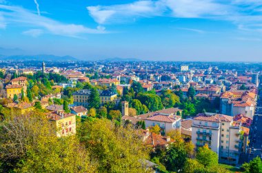Bergamo 'nun havadan görünüşü, İtal