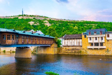 Bulgaristan'da Lofça osam Nehri şehirde ahşap köprü kapalı