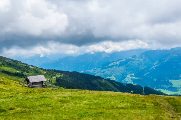 Uitzicht Alpen Langs Beroemde Wandelweg Pinzgauer Spaziergang Bij Zell See — Stockfoto