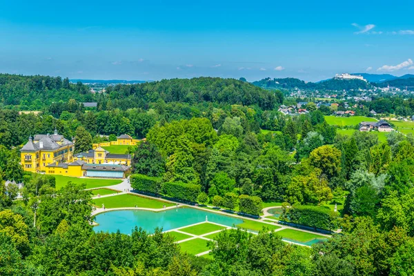 Вид Висоти Палац Геллбрунн Навколишній Парк Поблизу Зальцбурга Австрія — стокове фото