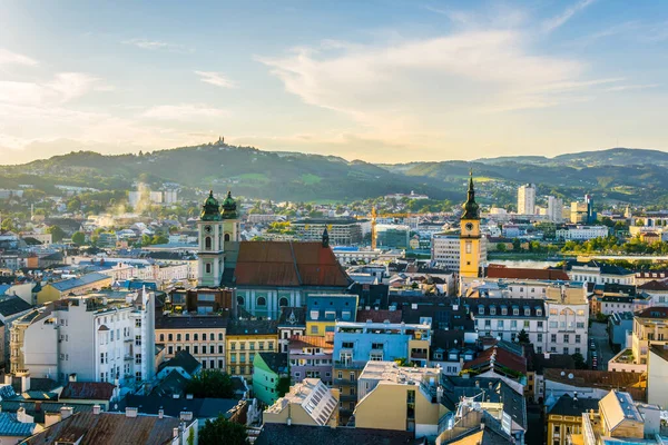 Vista Aérea Ciudad Austríaca Linz Incluyendo Antigua Catedral Schlossmusem Basílica — Foto de Stock