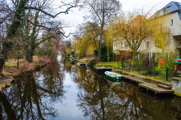 Boats Anchoring Next Villas Situated Next Small Channel Connecting Heiliger — Foto de Stock