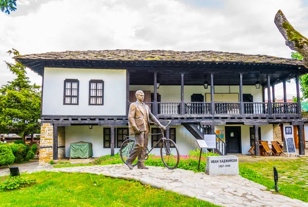 İspanya 'daki Truva Müzesi yeniden inşa edilmiş geleneksel bir evde yer almaktadır.