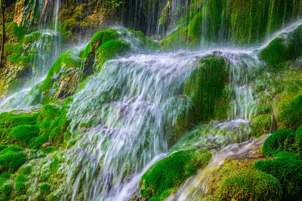 Bulgaristan 'da Krushunski şelaleleri