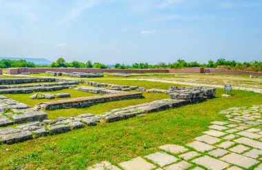 İlk Bulgar kişi olan Pliska 'nın yıkıntılarının manzarası