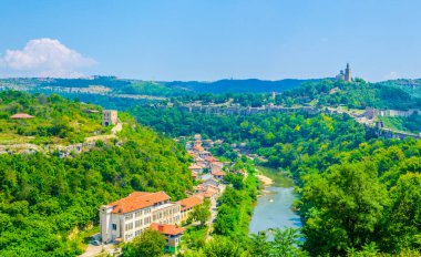 Çarevetler tarafından yönetilen Veliko Tarnovo 'nun hava manzarası