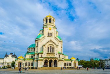 Bulgaristan 'ın Sofya kentindeki Alexander Nevski katedrali manzaralı