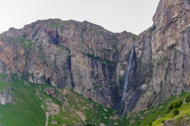 Raisko Praskalo Şelalesi Balkanlar 'ın orta kesimindeki Bulgari Milli Parkı' nda.