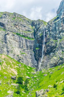 Raisko Praskalo Şelalesi Balkanlar 'ın orta kesimindeki Bulgari Milli Parkı' nda.