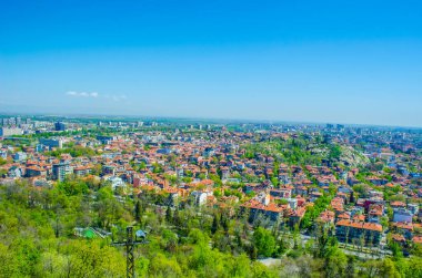 Eski kasabası ve antik Roma 'dan yadigârlarıyla ünlü Bulgar şehir plövdiv' inin havadan görünüşü. Kültürel mirası nedeniyle 2017 Avrupa kültür başkenti oldu..