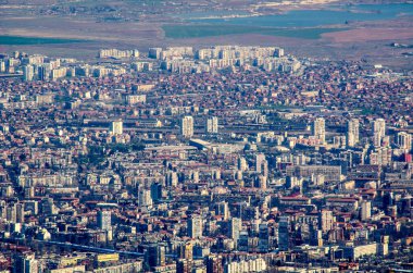 Bulgar sermaye havadan görünümü olan burası yürüyüşçüler için kayakçı ve yaz sırasında kış aylarında vitosha dağın tepesine alınan sofia.