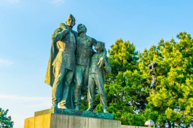 Bratislava, Slovakya 'daki köle askeri mezarlığında bulunan Sovyet ordusunun bir anıtı.