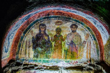 Napoli 'deki ünlü turistik mekan manzarası - Aziz Gennaro' nun yeraltı mezarları.