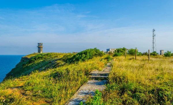 Bulgari 'deki Bolata plajının yanındaki kayalıklar