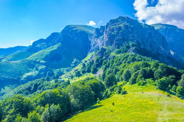 Raisko Praskalo Şelalesi Balkanlar 'ın orta kesimindeki Bulgari Milli Parkı' nda.