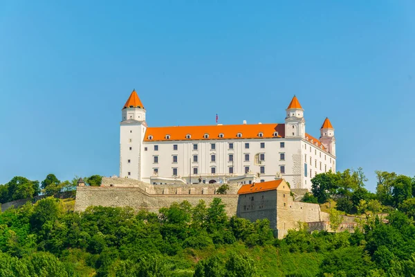 View Bratislava Castle Situated Hill Next Danube River Slovakia — Stockfoto