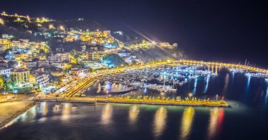 Gece görüş alanı agropoli, cilento, campania, İtalya.
