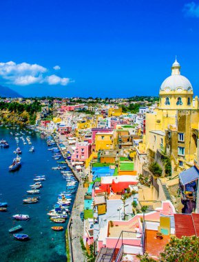 İtalyan Adası procida onun renkli marina, küçük dar sokakları ve hep birlikte turistlerin Napoli - napoli her yıl kalabalığından çekmek birçok plajlar.