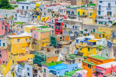 İtalyan Adası procida onun renkli marina, küçük dar sokakları ve hep birlikte turistlerin Napoli - napoli her yıl kalabalığından çekmek birçok plajlar.