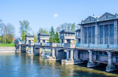 Hidroelektrik Santrali nehrinde Labe Podebrady (Çek Cumhuriyeti)