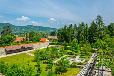 Macaristan, Visegrad 'daki kraliyet sarayının bahçesi.