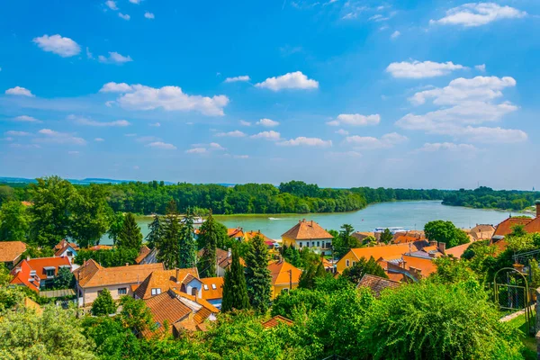 Letecký Pohled Město Szentendre Maďarsku Řekou Danube Pozadí — Stock fotografie