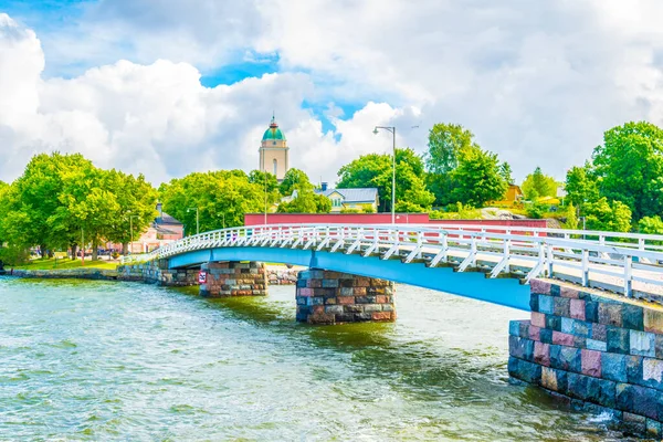 Finlandiya 'daki suomenlinna takımadasını birbirine bağlayan köprü manzarası
