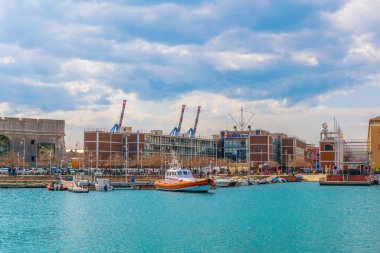 Genoa limanının panoramatik görüntüsü