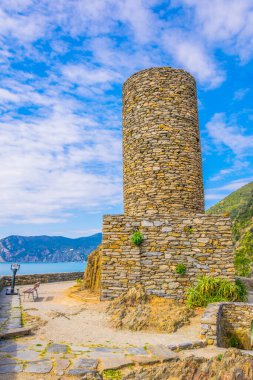 Vernazza Köyü Cinque Terre, İtalya 'daki Doria Kalesi' nin manzarası..