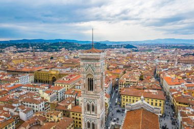 İtalya, Floransa 'daki Santa Maria del Fiore' un güzel hava manzarası