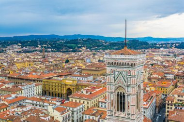 İtalya, Floransa 'daki Santa Maria del Fiore' un güzel hava manzarası