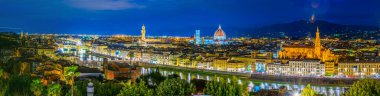 Night panorama of florence including ponte vecchio, palazzo vecchio and cathedral di Santa Maria del Fiore