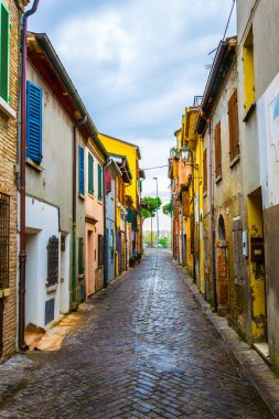 İtalyan şehrinin renkli caddeleri