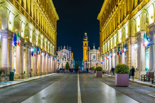 People Walking Street Roma Night Italian City Torino — Fotografia de Stock