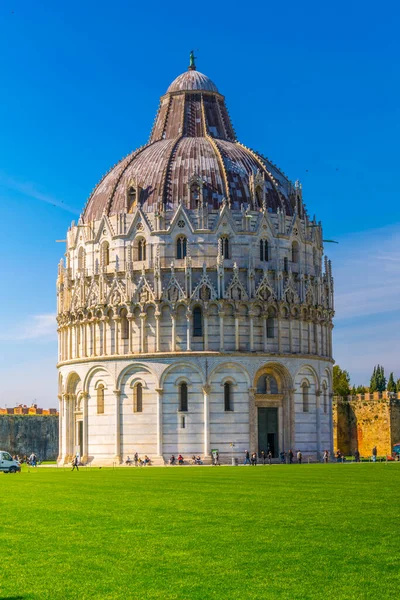 Pisa Talya Daki Piazza Die Mucizoli Meydanı Nda Bulunan Aziz — Stok fotoğraf