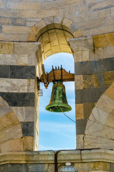 View Bell Situated Top Leaning Tower Pisa — Fotografia de Stock