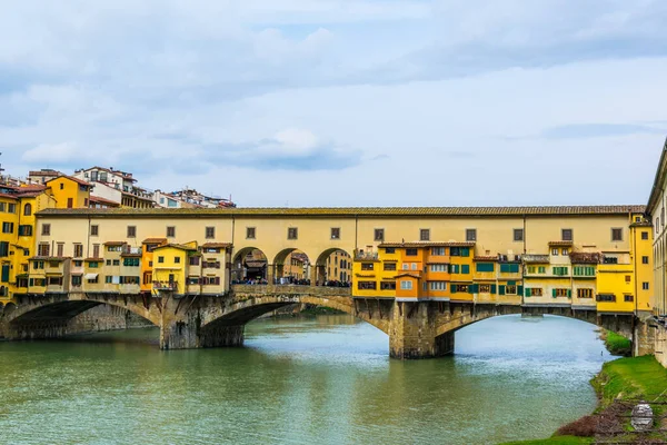 Ponte Vecchio Στην Ιταλική Πόλη Της Φλωρεντίας Κατά Διάρκεια Μιας — Φωτογραφία Αρχείου